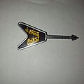 Judas Priest - Pin / Badge - Judas Priest flying V guitar PIN