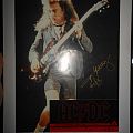 AC/DC - Other Collectable - AC/DC (Photo signed by Angus Young)