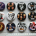 Queen - Pin / Badge - Queen various new buttons 4.4 cm  --  b88 & 89