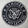 Ramones - Patch - RAMONES - Hey Ho Let's Go 80 mm (embroidered)