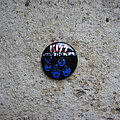 Kiss - Pin / Badge - KISS Creatures Of The Night vintage prismatic button