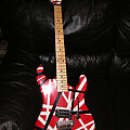 Eddie Van Halen - Other Collectable - Eddie Van Halen Kramer 5150 guitar