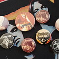 Venom - Pin / Badge - Venom buttons