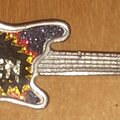 Iron Maiden - Pin / Badge - Iron Maiden Logo Glitter Guitar Pin