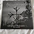 Gnipahalan - Tape / Vinyl / CD / Recording etc - Gnipahålan - Förgångna hågkomster double vinyl