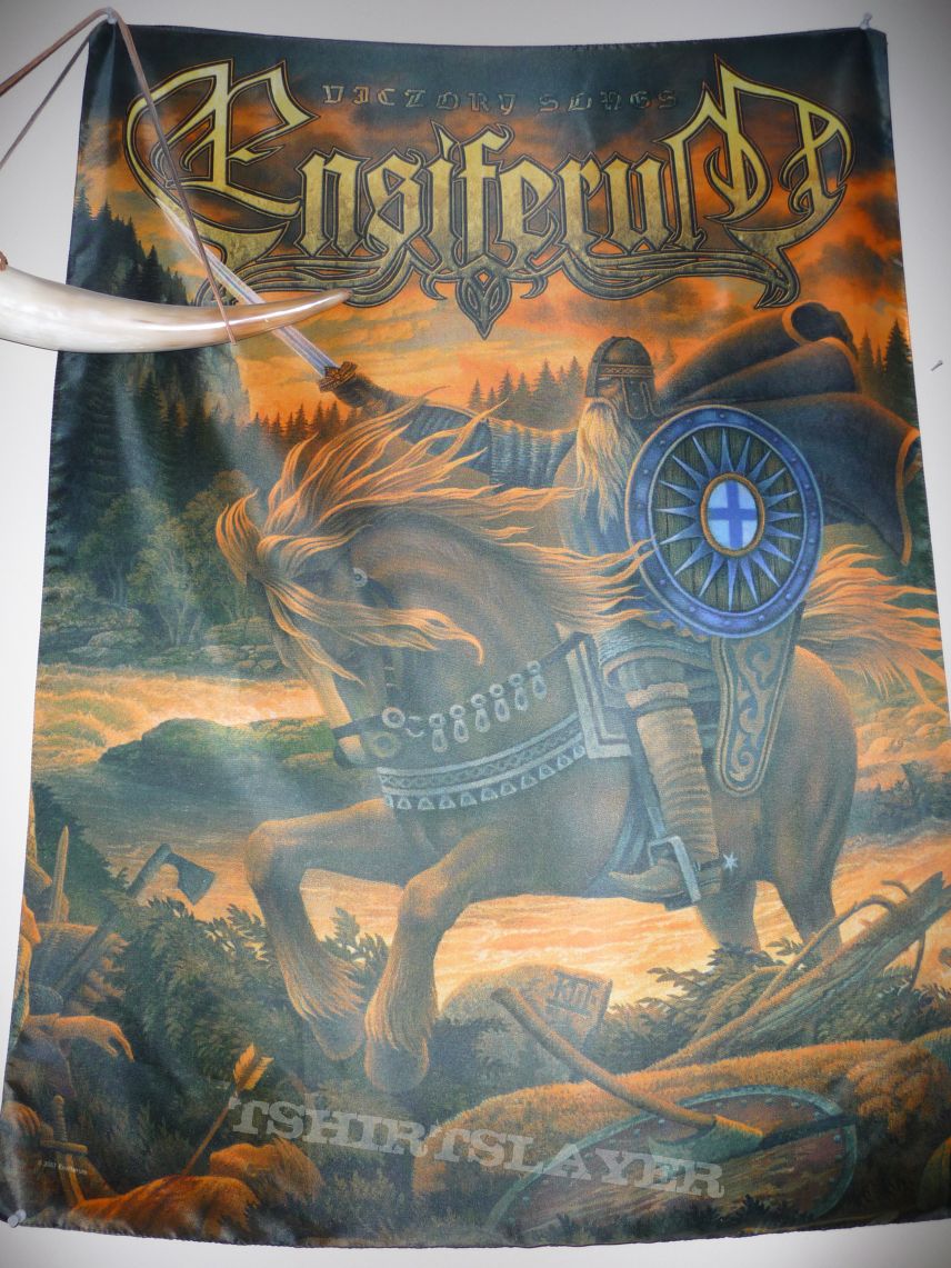 Other Collectable - Flags and posters.