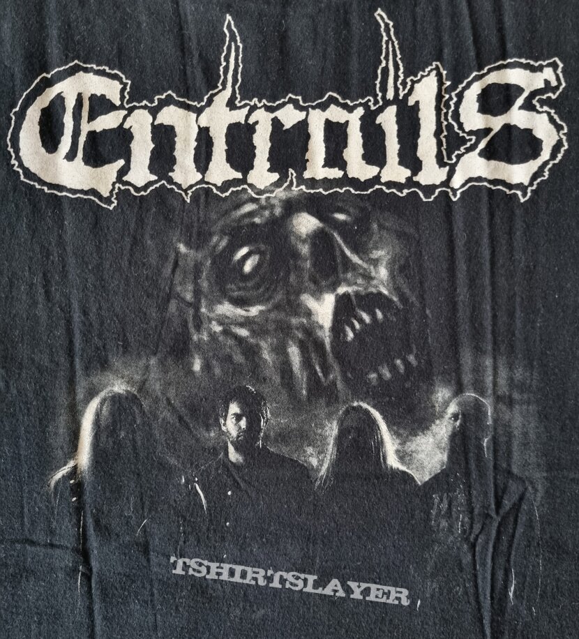 ENTRAILS &quot;The Tomb Awaits&quot; official T-Shirt