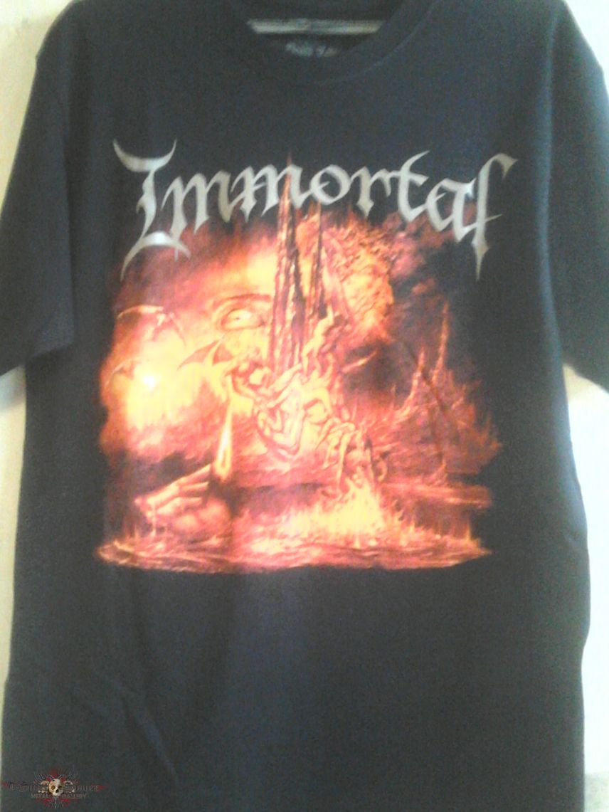 Immortal &quot;Damned in Black&quot;