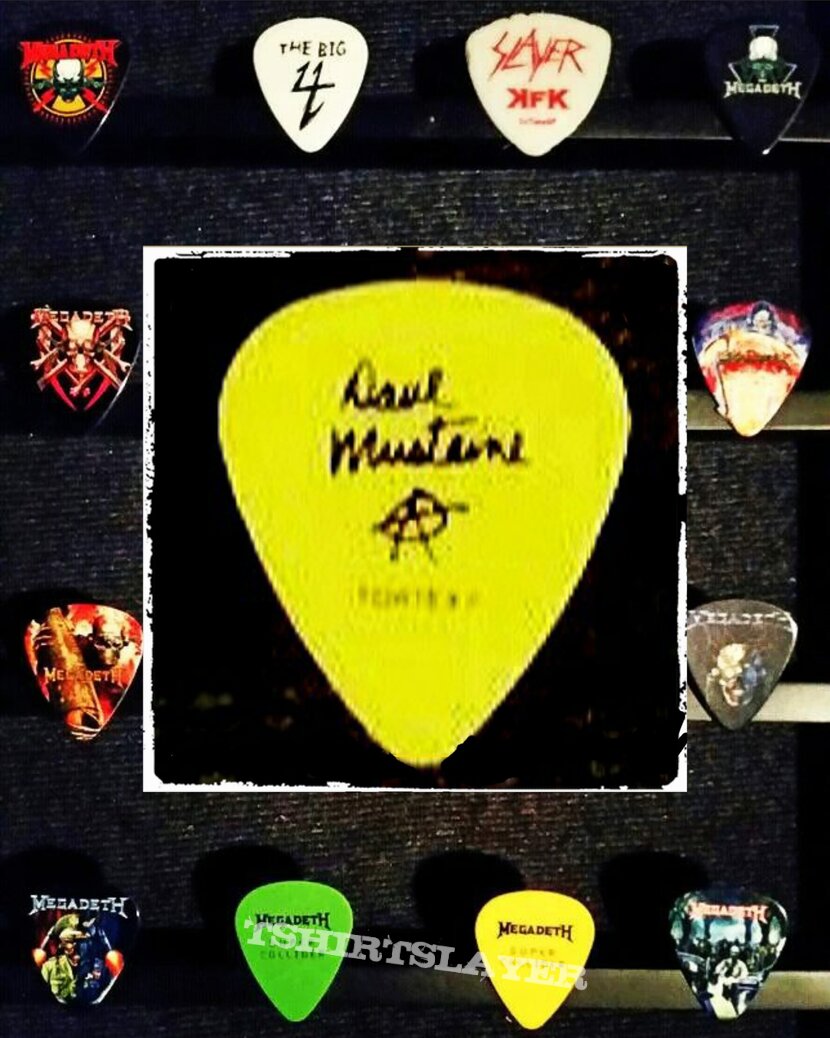 Megadeth - guitar picks / plectrums collection - Dave Mustaine, Kerry King (Slayer), &amp; more 