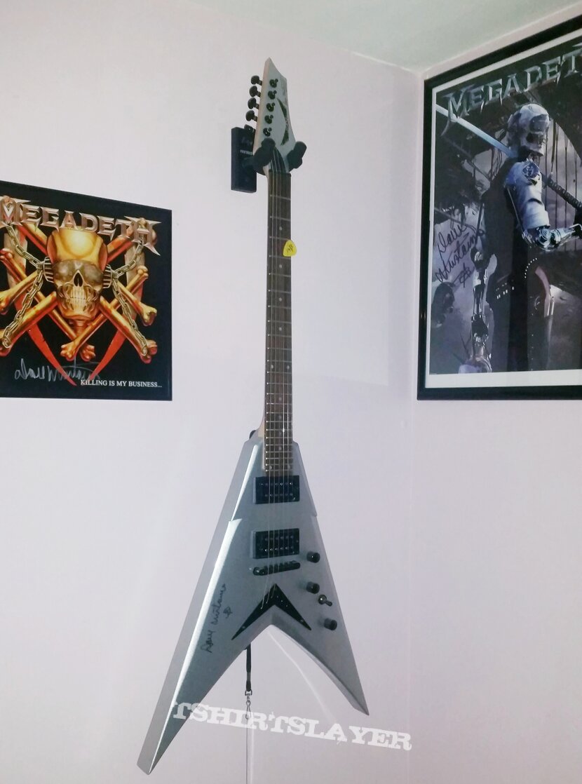 Megadeth - Dave Mustaine signed "Dystopia" lithograph Megadeth - Dave Mustaine signed "Dystopia" lithograph