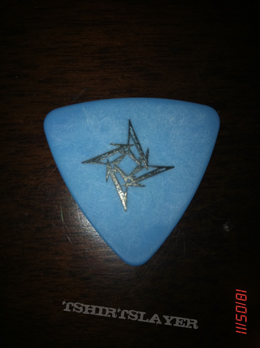 metallica-jason_newsted_pick-back.jpg