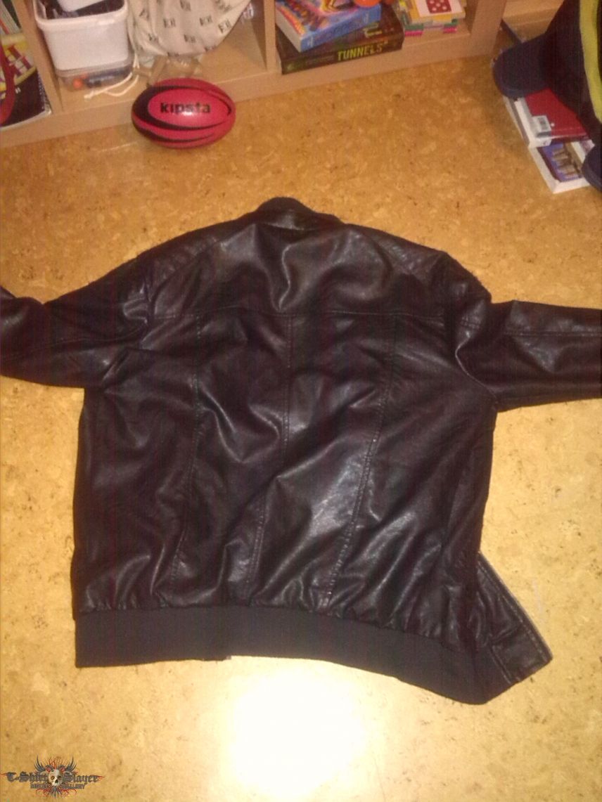 None Need suggestions/advice for leather jacl