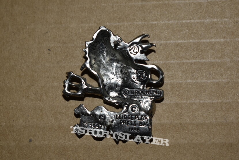 AC/DC pin badge