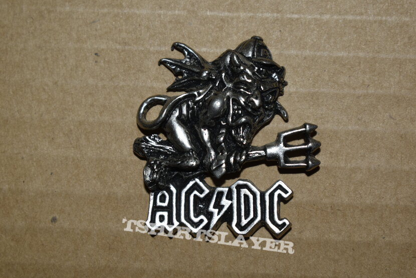 AC/DC pin badge
