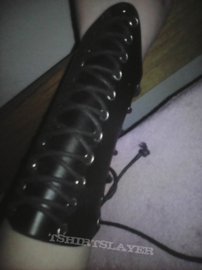 ... Leather gauntlets