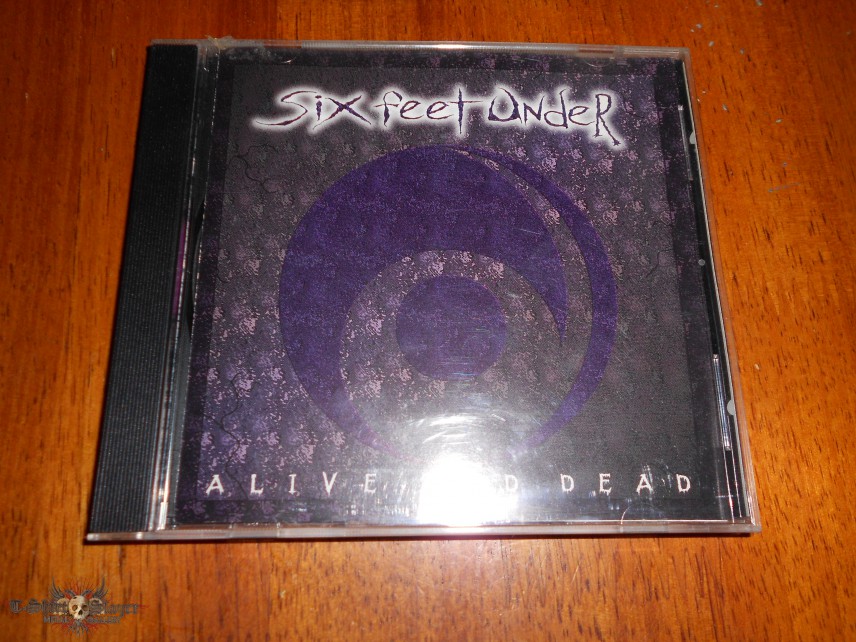  Six Feet Under ‎/ Alive And Dead 