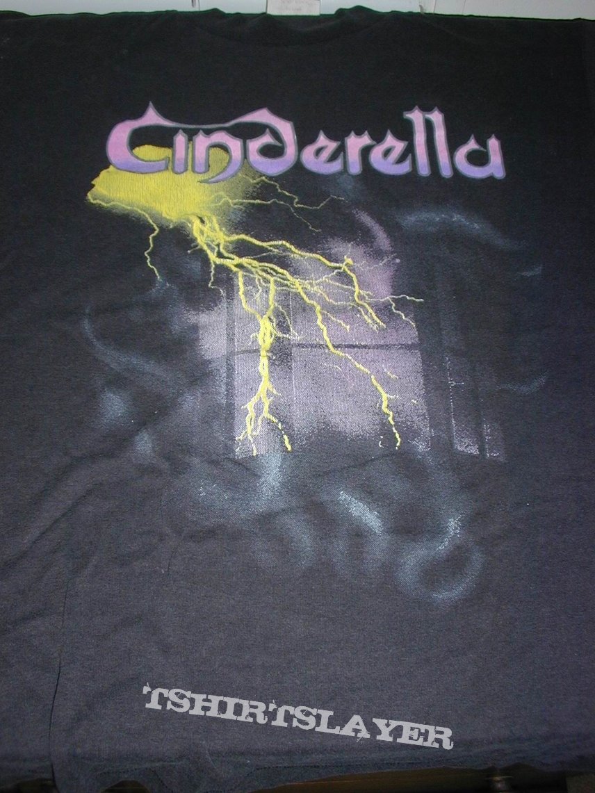 Cinderella concert shirt from 1986