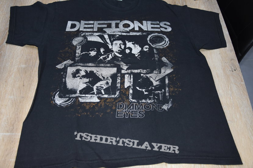 Deftones - diamond eyes shirt tour 2010