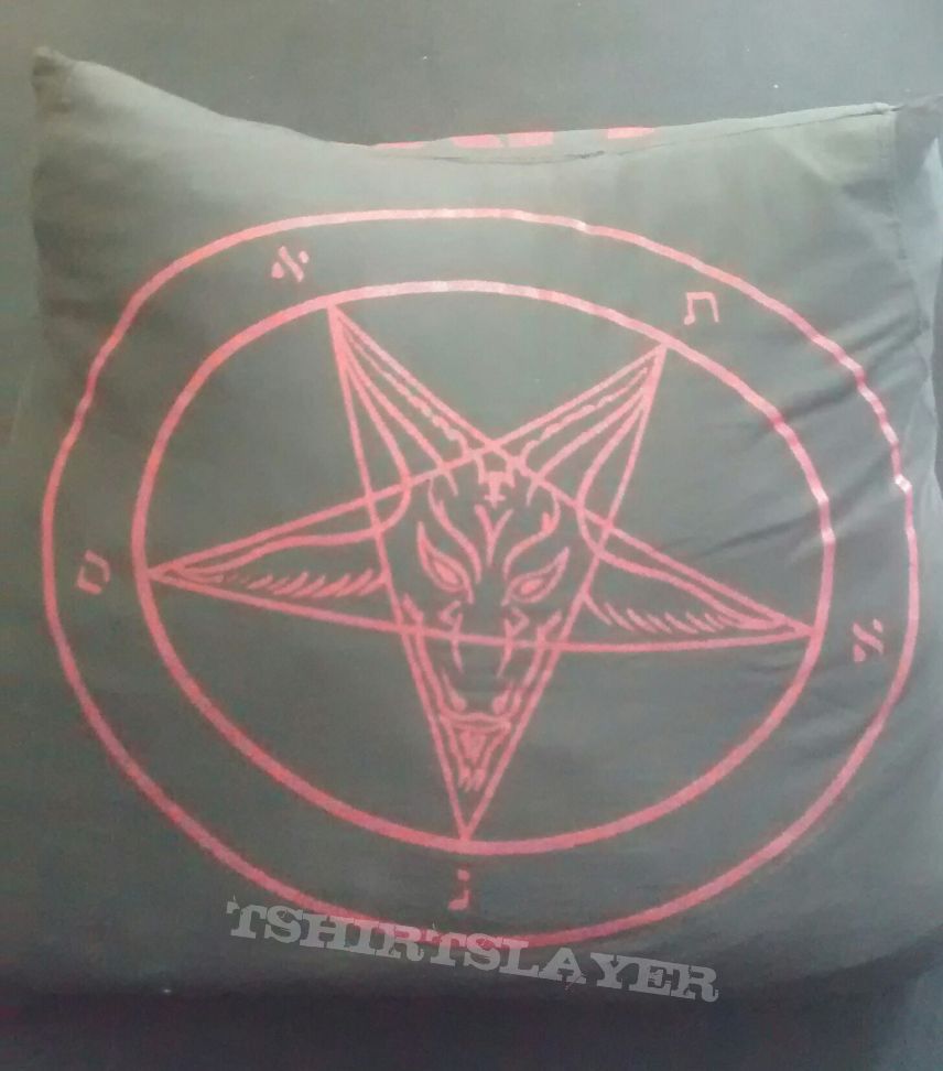 Pillow Gehenna 