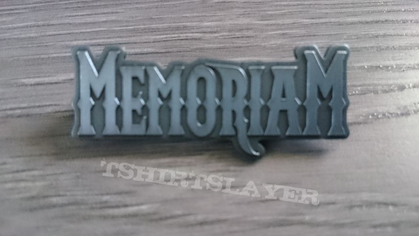 Memoriam - Logo Pin