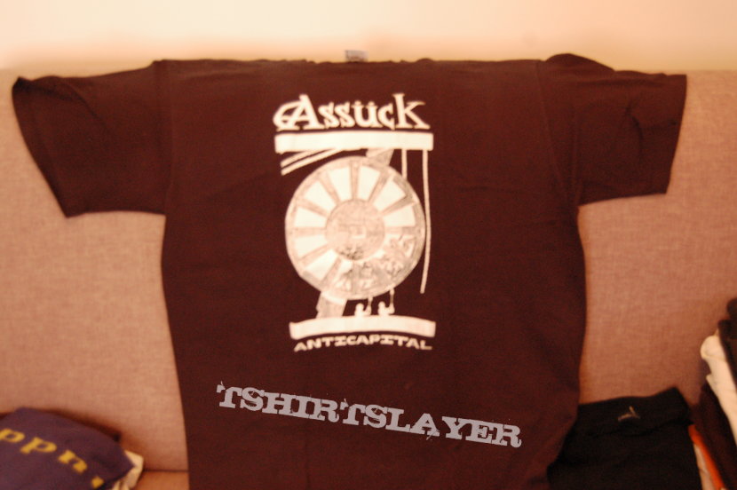 assuck - size L