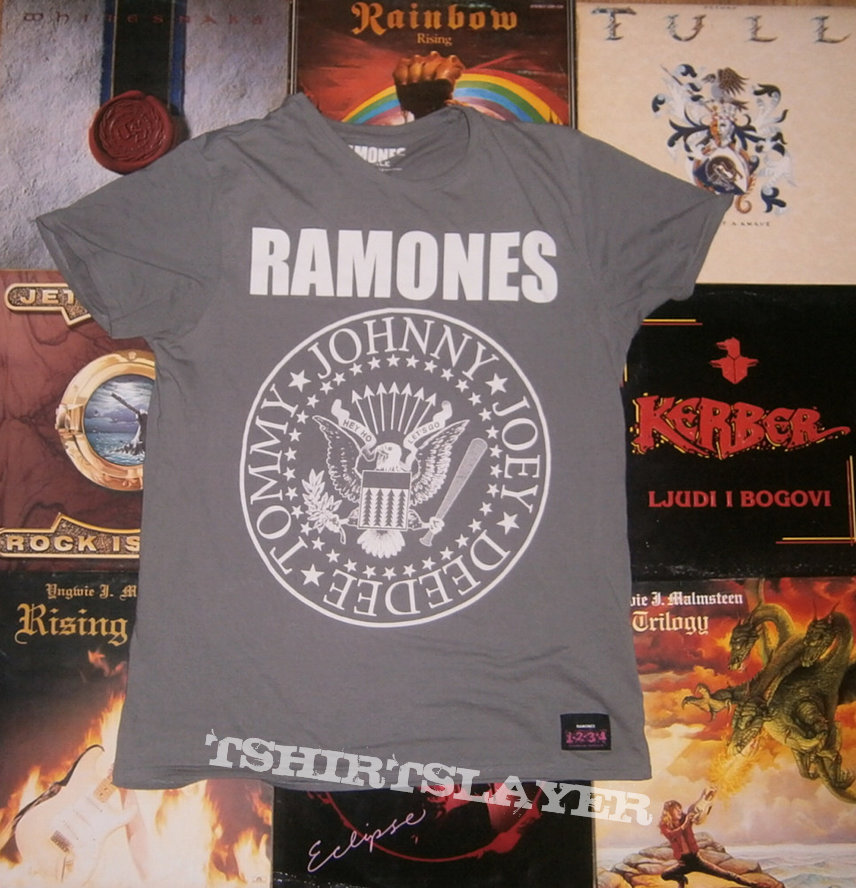 Ramones shirt.