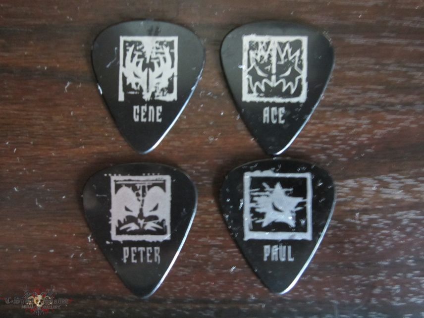 Kiss - Psycho Circus (picks)