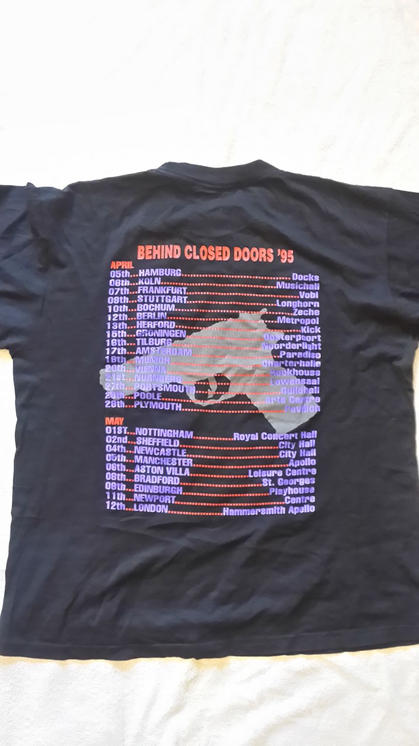 【THUNDER】Behind Closed DoorsツアーTシャツ