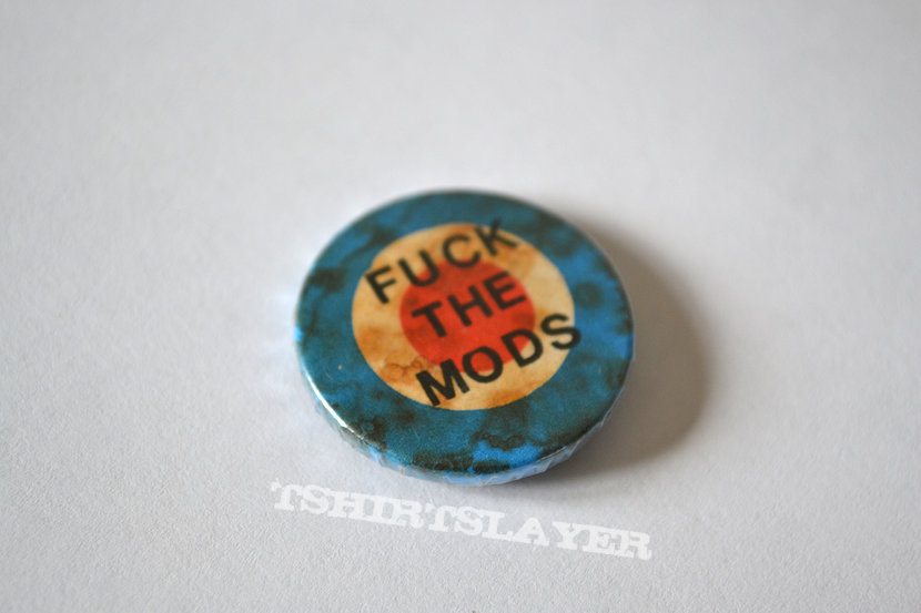 FUCK THE MODS pin badge 