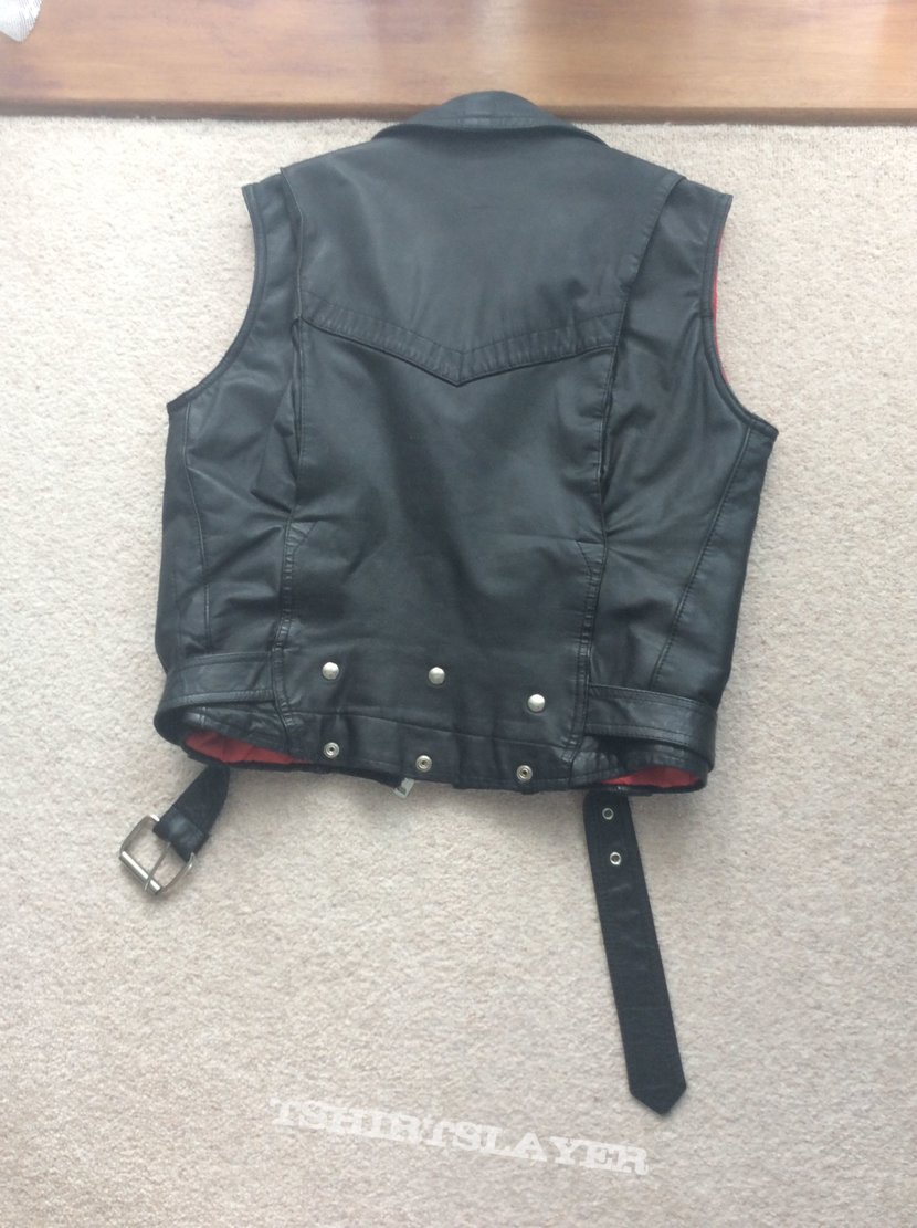 None Petroff Sleeveless Leather Jacket