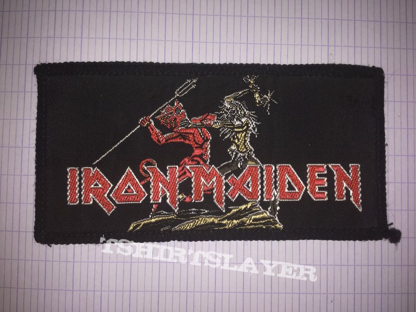 tres tres rare patch iron maiden  Run To The Hills bordure noir 