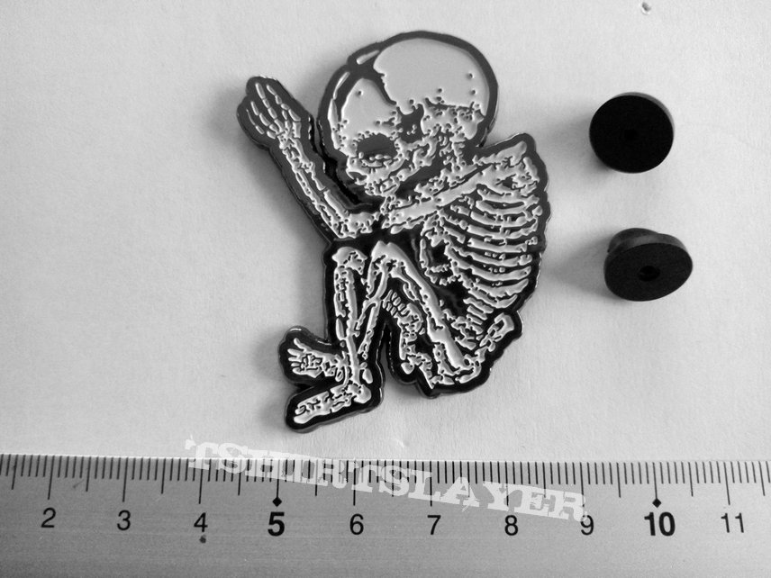 Cannibal Corpse  metal shaped pin speld badge n4 