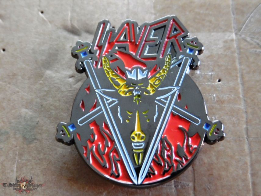 Slayer new shaped metal  pin badge speld 5 x5.5 cm no2