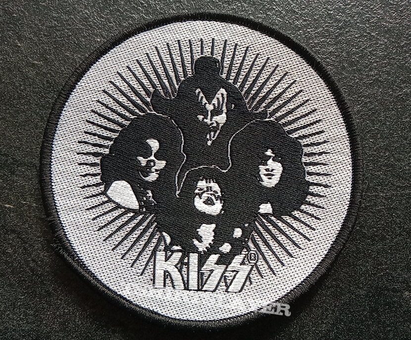 Kiss hotter than hell 2003 patch 83