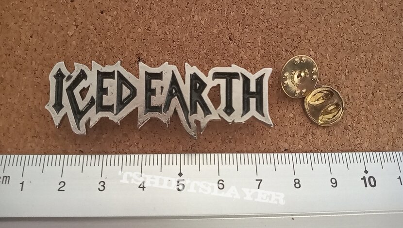 Iced Earth shaped pin badge n4