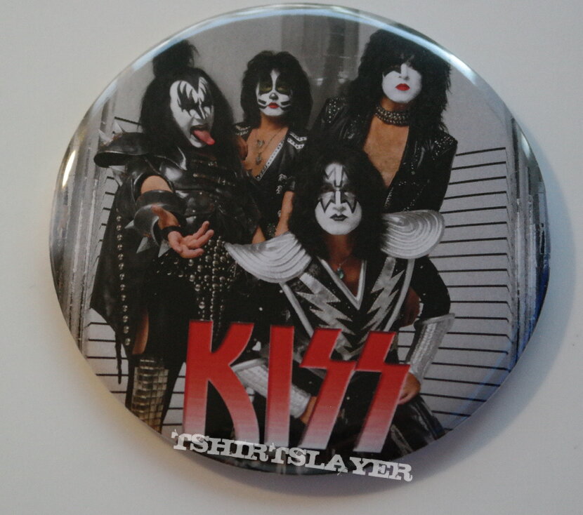 Kiss xxl button pin badge bb22 size 9.5 cm/4 inch