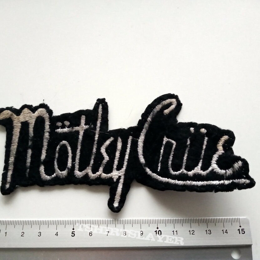 Mötley Crüe  old shaped logo patch 850 used  size 7 x 15.5 cm