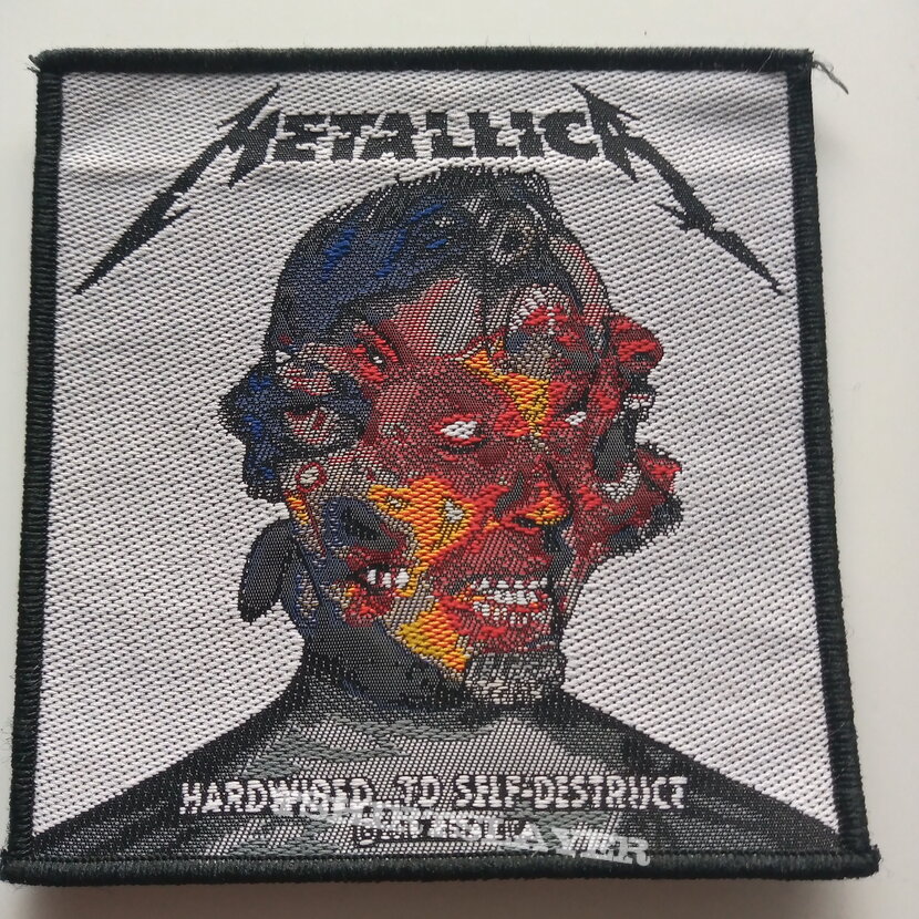 Metallica  hardwired... patch 141 size 10 x 10.5 cm