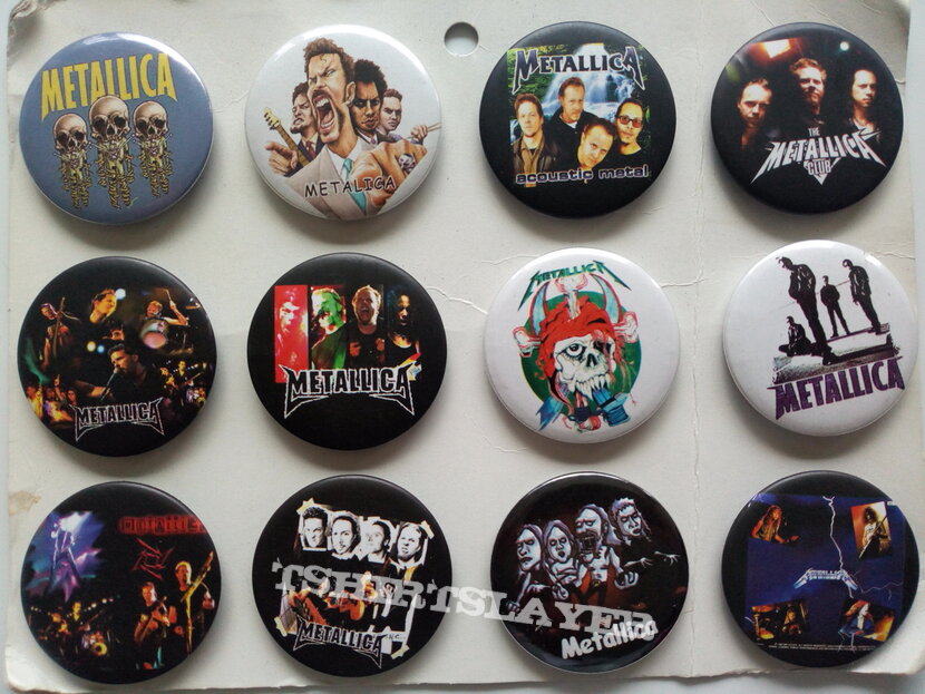 Metallica buttons 4.4 cm  --  b80