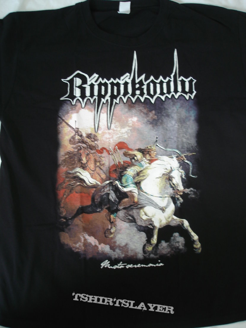 Rippikoulu - Musta Seremonia T-Shirt (Sleeveprint)
