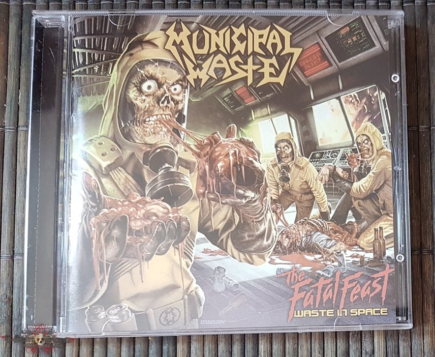 Municipal Waste The fatal feast (Waste in space)