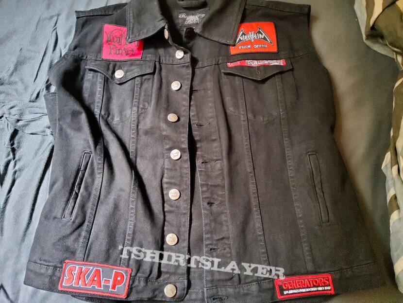 Kreator Red and Black Battlevest