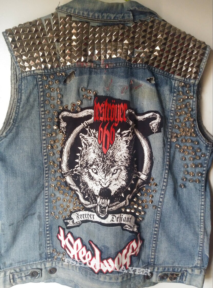 Deströyer 666 Vest 