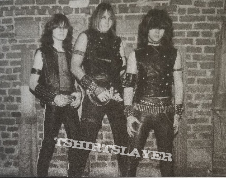 Kreator ' Endless Pain ' Original Vinyl LP + Tribute Poster + Promotional Ads Kreator ' Endless Pain ' Original Vinyl LP + Tribute Poster + Promotional Ads