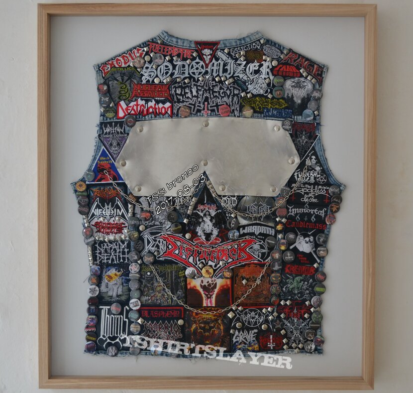 Various battle vest / kutte