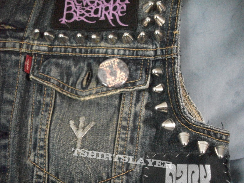 Reverend Bizarre '09 vest update