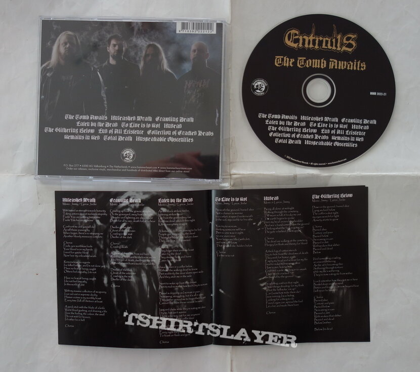 Entrails - The tomb awaits - Re-release CD