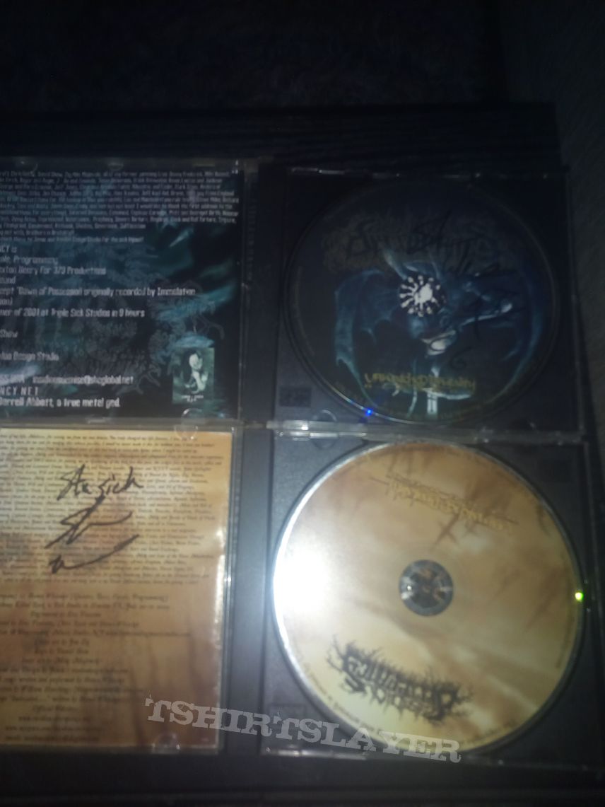 Insidious decrepancy signed albums 