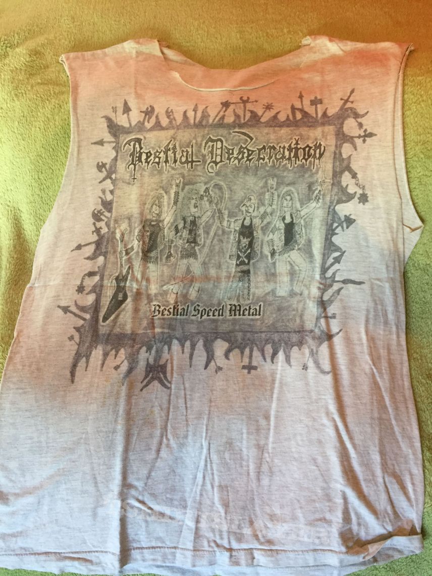 Bestial Desecration // TShirt (L)