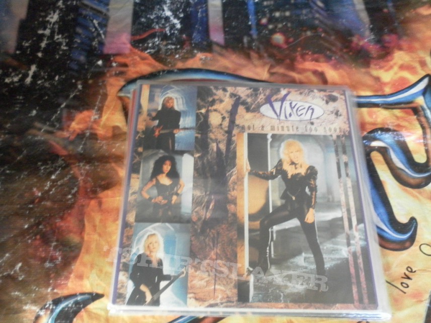 Other Collectable - Vixen-Not a minute too soon lp